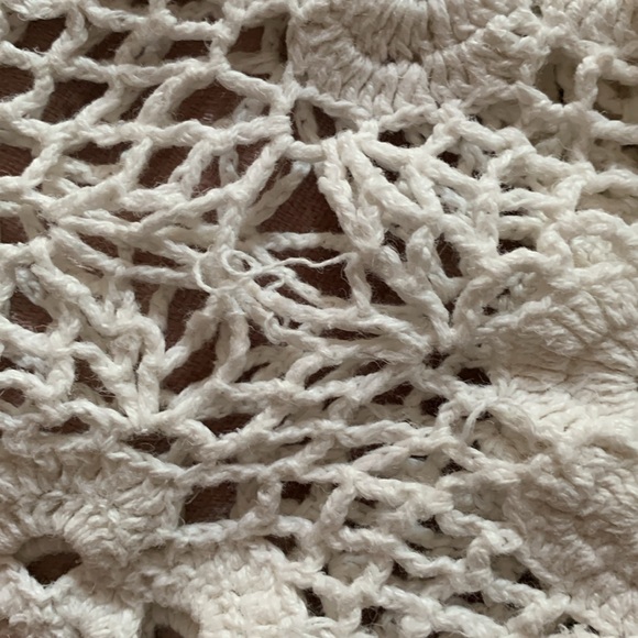 Cream Crochet Lacey floral Long Sleeve Top - Picture 5 of 5